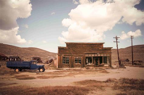 Exploring Hidden Ghost Towns Of California | TouristSecrets