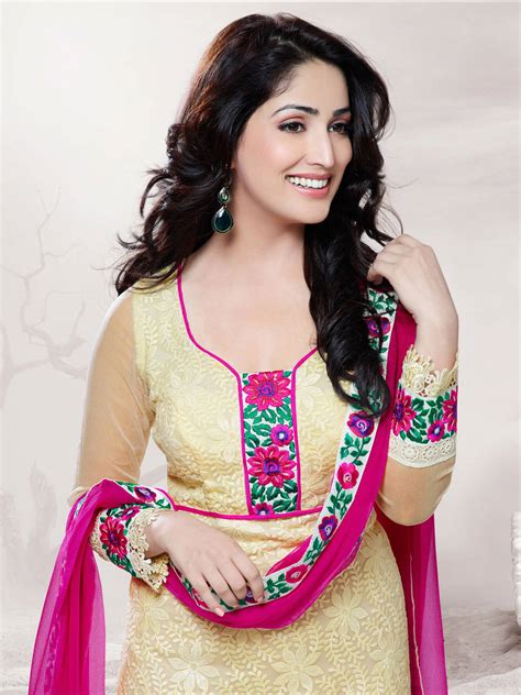 [100+] Yami Gautam Wallpapers | Wallpapers.com