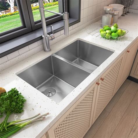 Sinber 32" x 19" Undermount Double Bowl Kitchen Sink