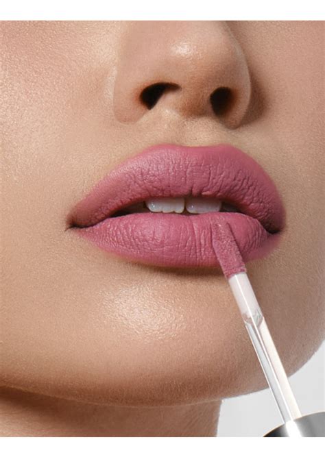 SHIK SOFT MATTE LIPSTICKПомада для губ матовая — L. A. Beauty Ilustuudio