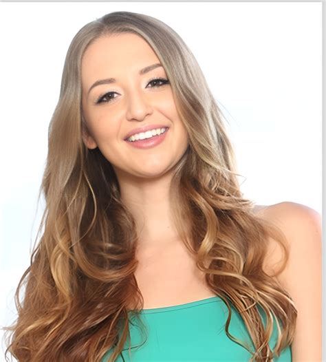 Avery Adair (Actress) Age, Height, Weight, Biography, Boyfriend, Wiki