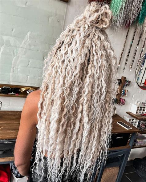 афролоконы 🥺🥲 | Synthetic dreads hairstyles, Hair styles, Hair cuts
