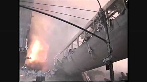9/11 WTC 7 Footbridge And Promenade Vesey Street Damage Before Collapse ...