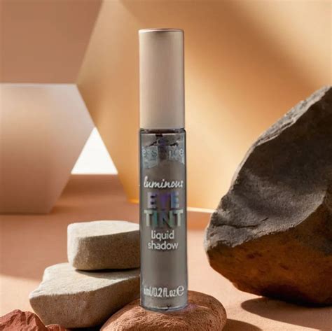 Тени для век ESSENCE LUMINOUS EYE TINT LIQUID SHADOW жидкие тон 03 ...
