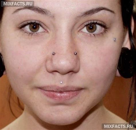 Пирсинг носа: как делают прокол, виды сережек с фото, уход после ...