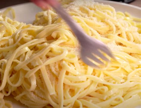 Traditional Fettuccine Alfredo Recipe (AKA: Burro e Parmigiano)