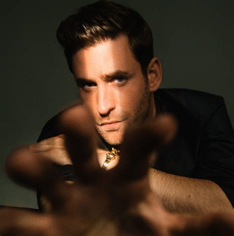 Oliver Jackson-Cohen – Schön! Magazine