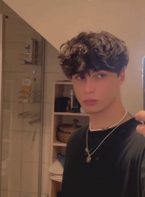 Messy Full Fringe