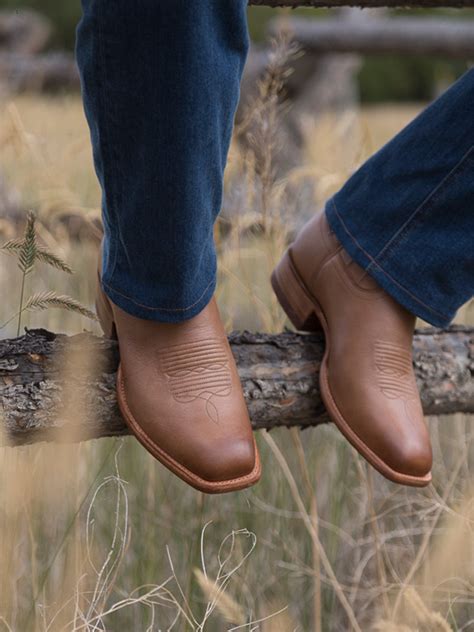 Shop Handmade Men's and Women's Western Boots | Tecovas