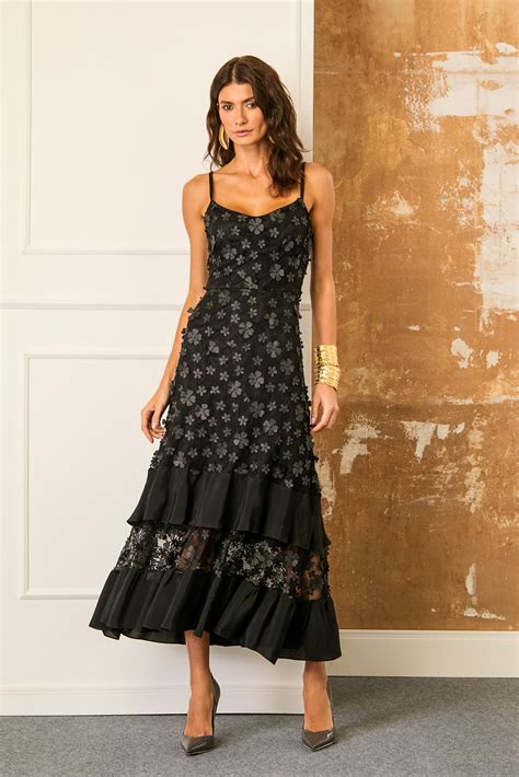 Babados Vestidos - VESTIDO MIDI BABADOS FLORES - ISA PAES - Inspiração pra ser você