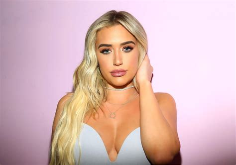 Who is Stassiebaby, aka Anastasia Karanikolaou? Age, Parents