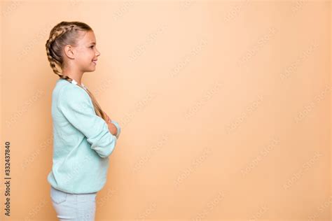 Profile photo of beautiful pretty small lady arms crossed best pupil