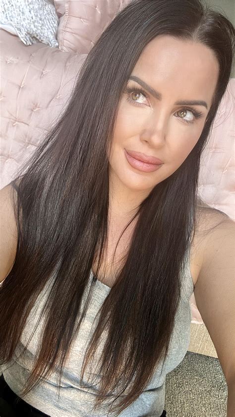 Everything about the famous face of who's on a $100 bill explained 16