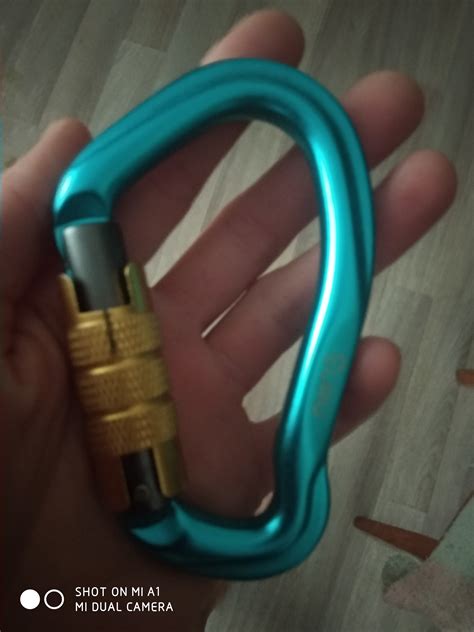 Карабин GURU Breeze Twist-lock купить в Москве, цена 1 250 руб. в ...