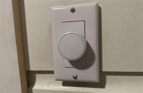 Lutron Aurora Smart Bulb Dimmer Switch review | Best Buy Blog