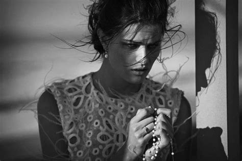 Сбежавшая невеста Изабели Фонтана | Vogue Paris: valse_boston — LiveJournal