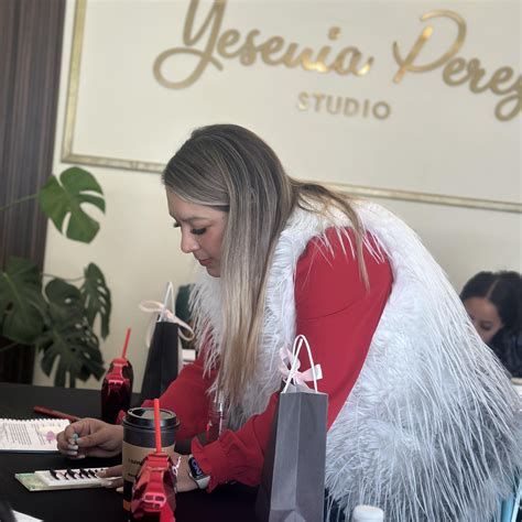 Yesenia Pérez Master... - Yesenia Pérez Master PMU & Lashes