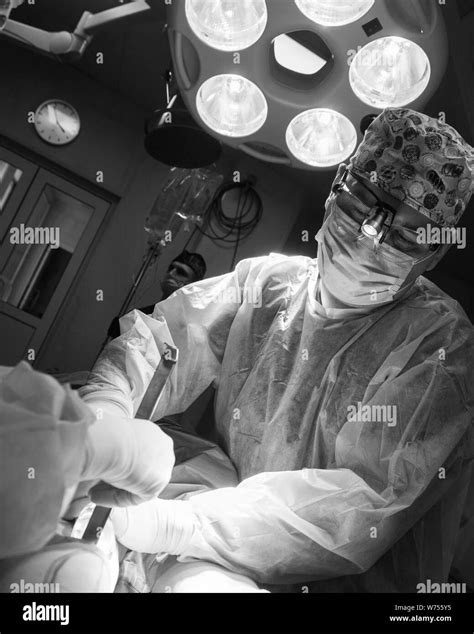 Operating room Black and White Stock Photos & Images - Alamy