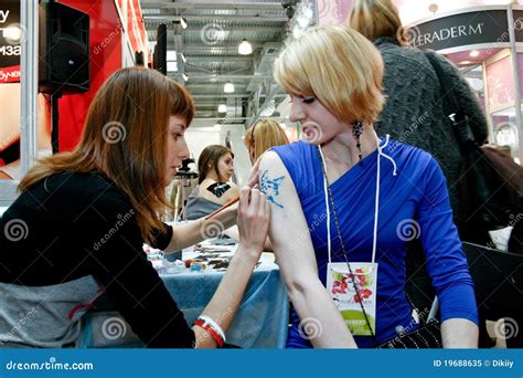 Body painting in process editorial image. Image of creative - 19688635