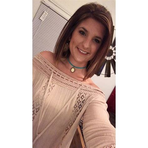 Meet your Posher, Kayla Hi! I'm Kayla. Some of my favorite brands are ...