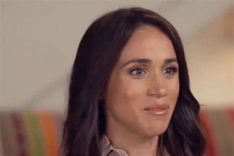 Meghan's Mole Twitter: A Royal Family Bombshell - 36z1x6i