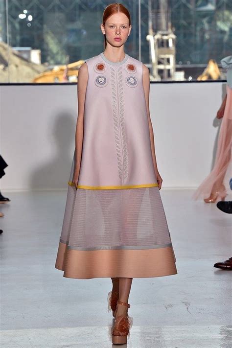 Pin by Матильда on Look | Ready to wear, Fashion week, Fashion show