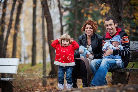 ILKA ANTONOVA » Mr. and Mrs. Dobrevi