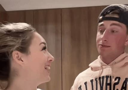 Tiks Tik Tok Meme - Tiks Tik tok Word - Discover & Share GIFs