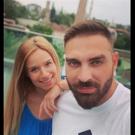 Тото и жена му станаха тайно родители - първа снимка на бебенцето им ...