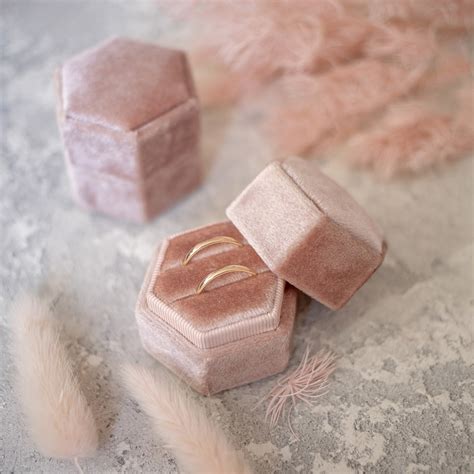 Коробочки для колец