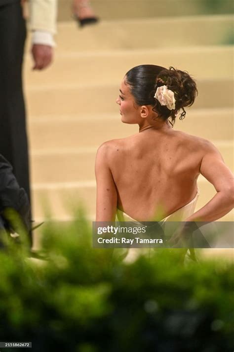 Kylie Jenner attends The 2024 Met Gala Celebrating "Sleeping... News ...