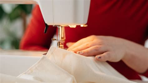 9 Easy Sewing Projects Anyone Can Master - Craftsonfire