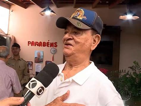 Subtenente aposentado é homenageado pela Polícia Militar em Uberaba ...
