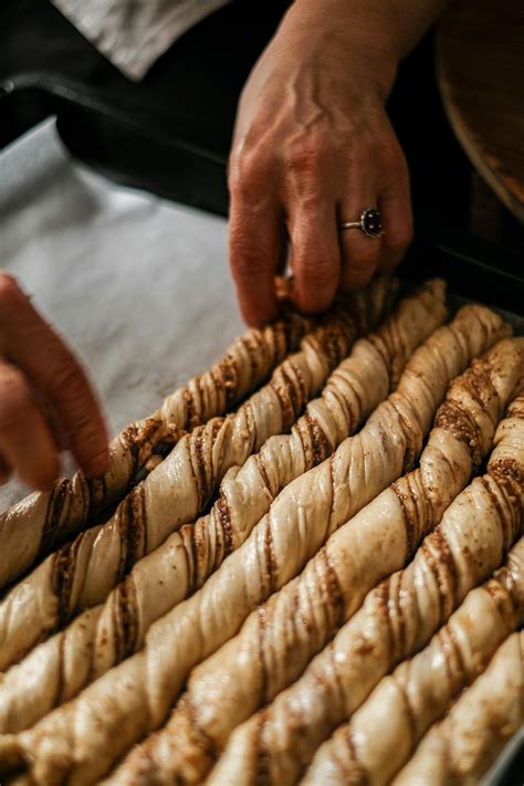 3 Fingers Up Selfis Photos, Download The BEST Free 3 Fingers Up Selfis