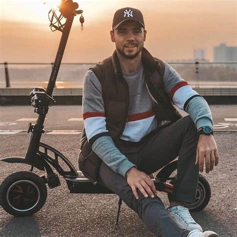 KUGOO Official Website - Professional Electric Scooter Manufacturer