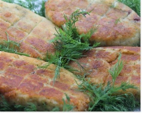 Картофельный «Лапоть» с начинкой / Едальня
