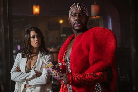 How An Intimacy Coordinator Helps With Hollywood Sex Scenes