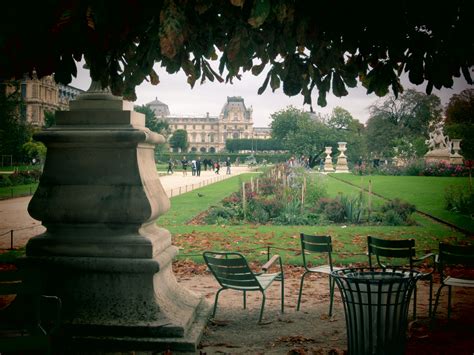 Public Peeing in a Paris Park — YourLifeIsATrip.com