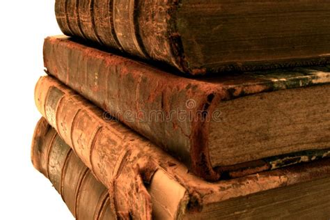 Стог старых книг. изображение изображение: 4373405