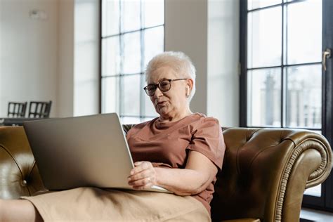 How long does cataract surgery take per eye | Pendleton Eye Center