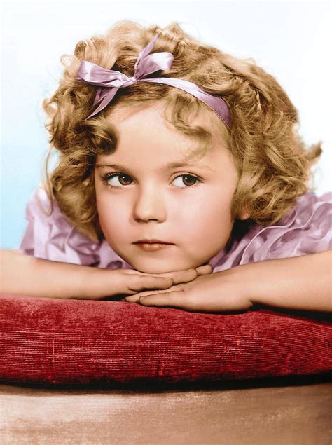 Shirley Temple: The Little Girl Who Conquered Hollywood - AshbyDodd
