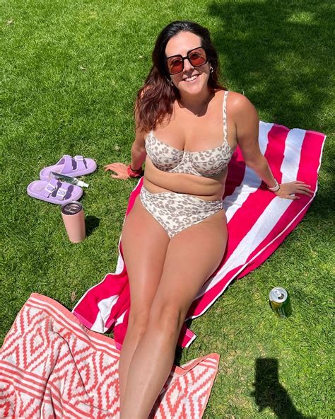 Maria A Secas | Por un 2024 lleno de bikinis, de amor propio, de amar