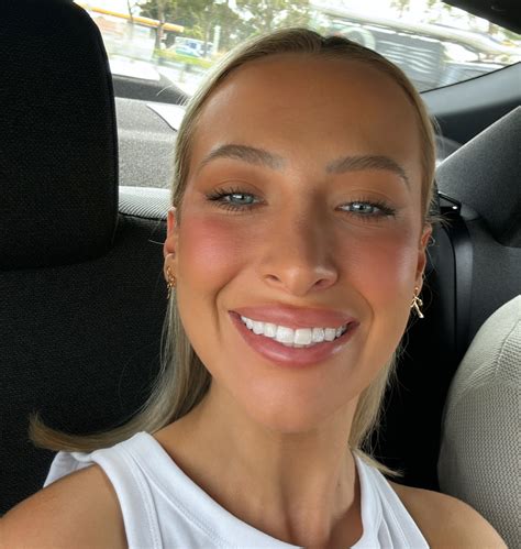 Maddie Wilcox (@maddiewilcoxx) • Instagram photos and videos