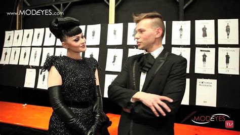 SERGEI GRINKO F/W 2013 FASHION SHOW WITH VIKTORIA MODESTA (HD) - YouTube