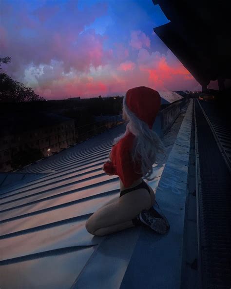 Elena Raine - Elena Raine added a new photo.