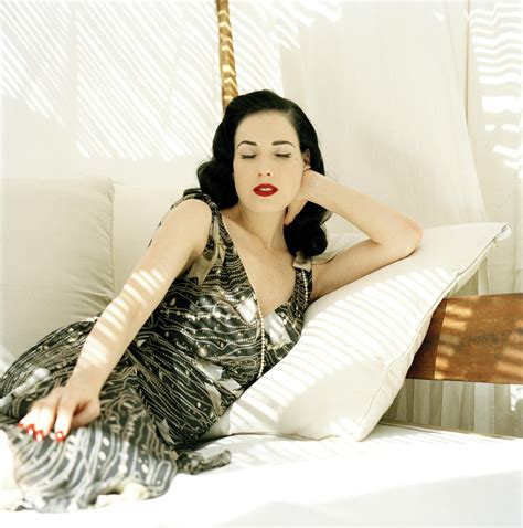 Dita Von Teese Nude And Sexy (51 Photos) | #The Fappening