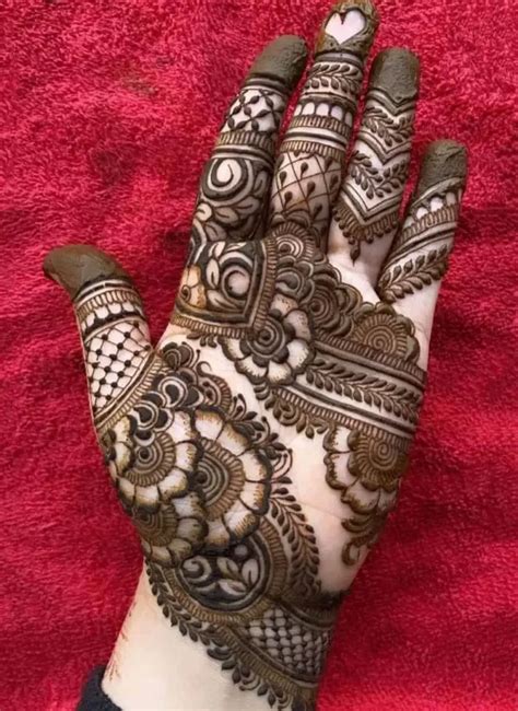 30 Best Palm Mehndi Design for Your Festive Look