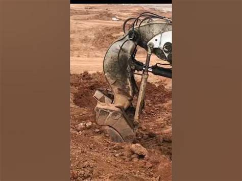 Terex RH170 Excavator - YouTube