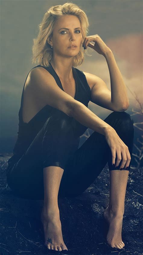Pin su *CHARLIZE THERON FEET 9.5