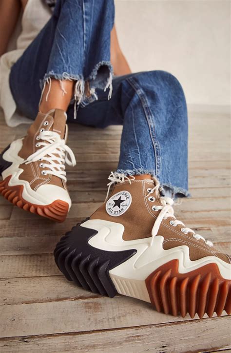 Бежевые кеды Converse Run Star Motion Cx Platform Canvas A00851C женские